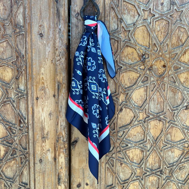 Платок с УЗОРОМ большого размера