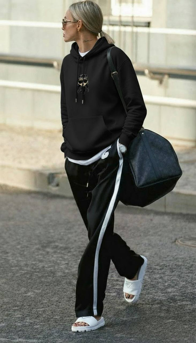 ХУДИ ДЕВЧОНКА