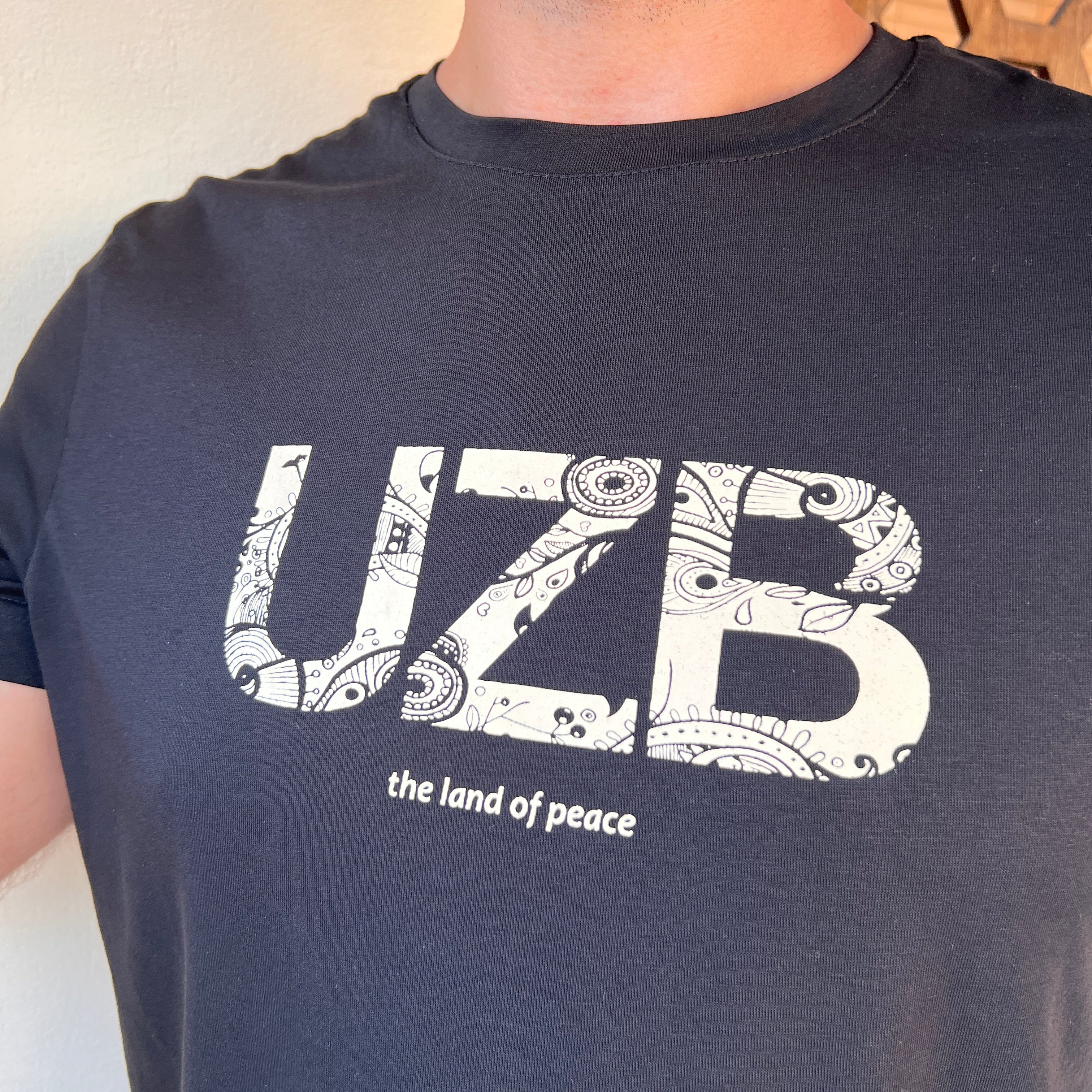 T-shirt UZB