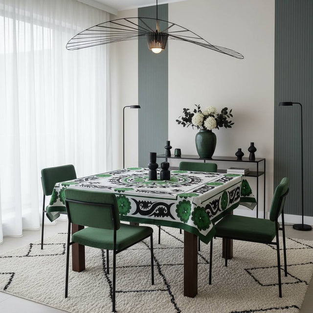 СКАТЕРТЬ С ОРНАМЕНТОМ